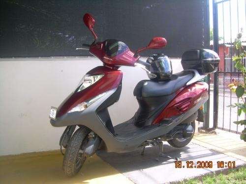 Vendo moto honda elite 125. 2008 en Región Metropolitana - Autos | 155337