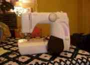 Maquina de coser toyota segunda mano  Chile