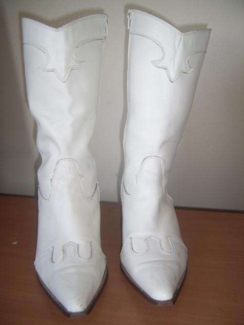 Botas vaqueras blancas 100% cuero en Araucanía - Ropa y calzado | 223787