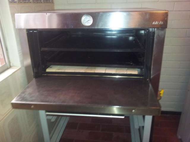 Horno industrial 1 camara 2 meses de uso se vende por apuro en Talca -  Otros Artículos | 494043