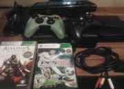 Xbox 360 slim + kinect + 2 joystick, usado segunda mano  Chile
