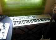 Usado, Vendo teclado korg triton le 61 + pedal + atril segunda mano  Chile