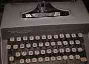 Maquina de escribir remington impecable segunda mano  Chile
