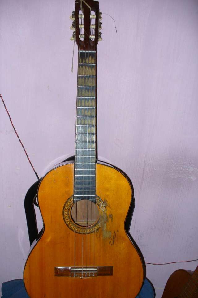 Vendo guitarra acustica usada en Estación Central - Instrumentos Musicales  | 557750