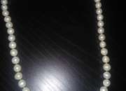 Collar de perlas naturales en degrade, usado segunda mano  Chile