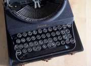 Vendo maquina de escribir del ano 1956 segunda mano  Chile